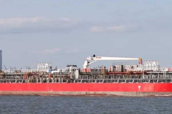 Oil/Chemical tanker for sale