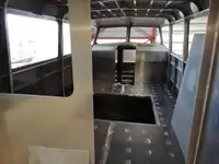 Tàu cứu hộ để bán