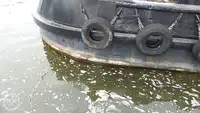 Tàu kéo để bán