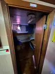 Tàu container để bán