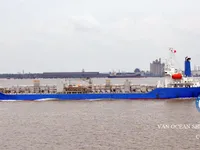 Tàu chở dầu/hóa chất để bán