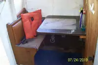 Tàu kéo để bán