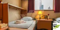 Tàu du lịch để bán