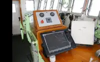 Tàu câu dài để bán
