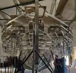 Tàu du lịch để bán