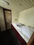 Tàu du lịch để bán