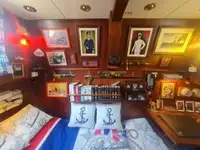 Tàu chữa cháy để bán