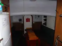Tàu khảo sát để bán
