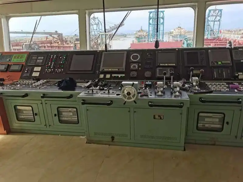Sà lan để bán