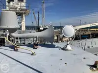 Tàu đổ bộ, chở hàng để bán