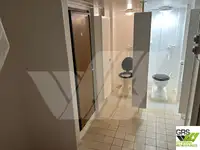 Tàu cung cấp để bán