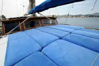 Tàu chở khách để bán