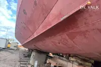 Tàu phà để bán
