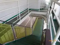 Tàu phà để bán