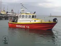 Tàu cứu hộ để bán