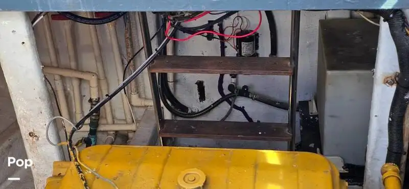 Tàu hỗ trợ lặn để bán