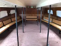 Tàu chở khách để bán