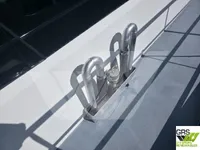 Tàu dẫn đường để bán
