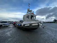 Tàu tuần tra để bán