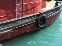 Tàu kéo để bán