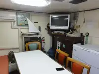 Tàu cung cấp để bán