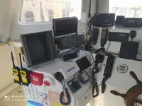 Tàu làm việc để bán