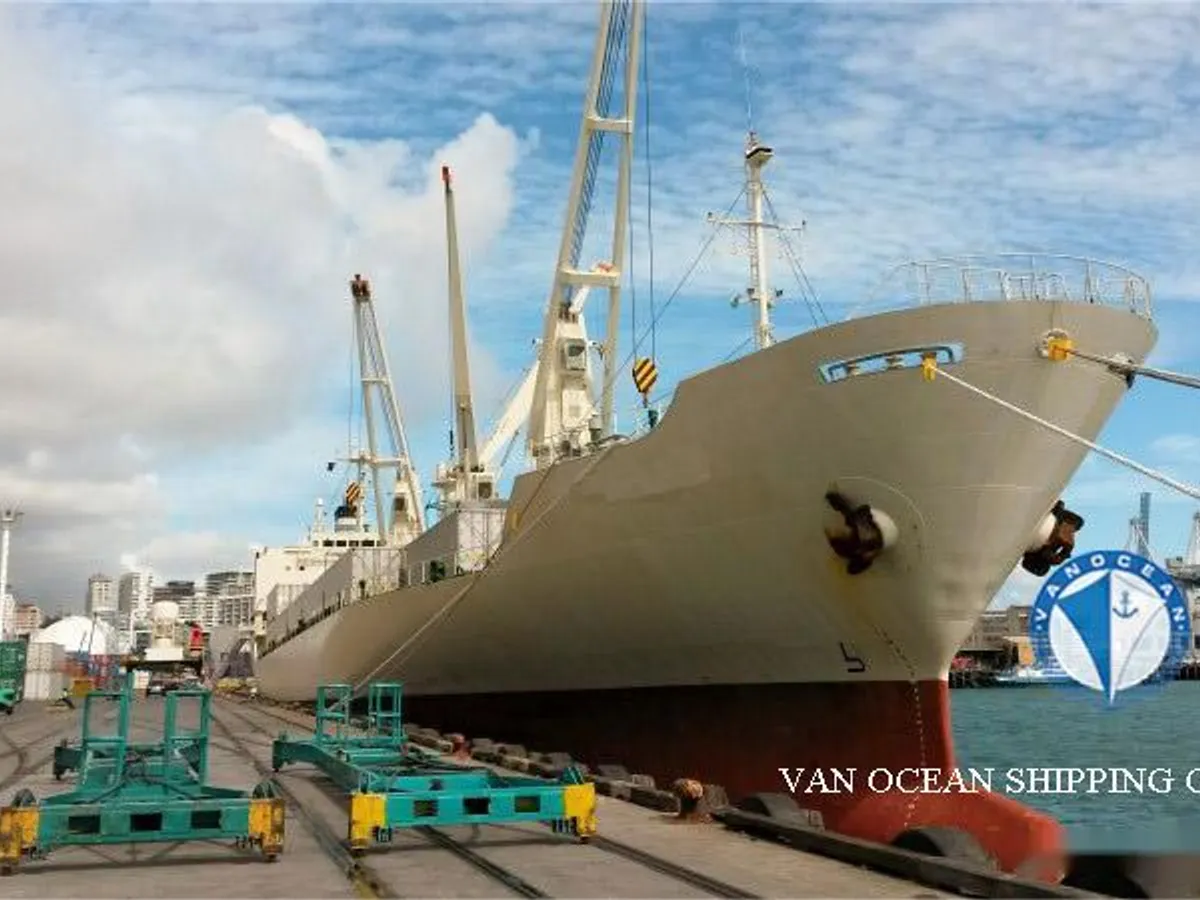 Tàu lạnh để bán