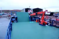 Tàu làm việc để bán