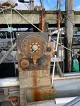 Tàu kéo lưới để bán