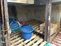 Tàu kéo lưới để bán