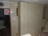 Tàu khảo sát để bán