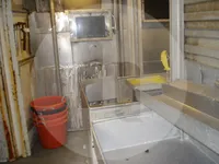 Tàu kéo lưới để bán