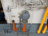 Tàu làm việc để bán