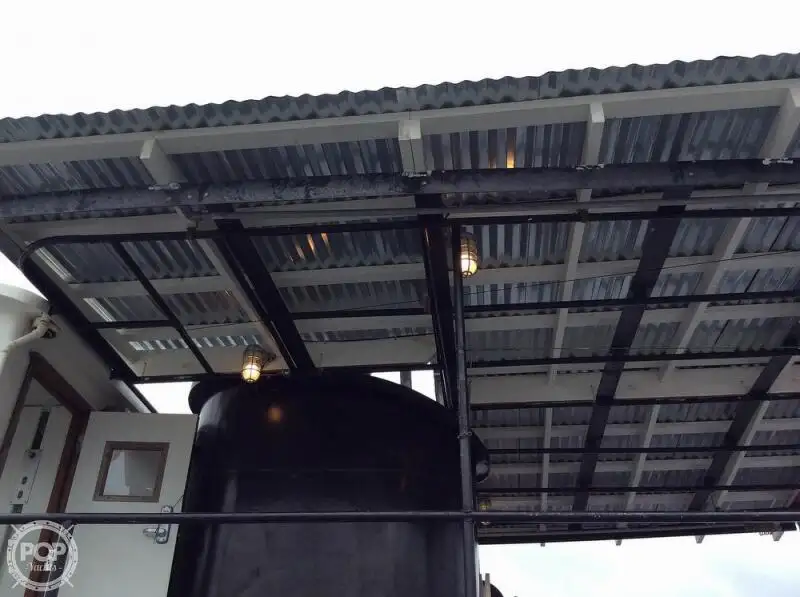Tàu kéo để bán