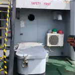 Tàu câu dài để bán