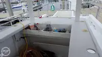 Tàu du lịch để bán