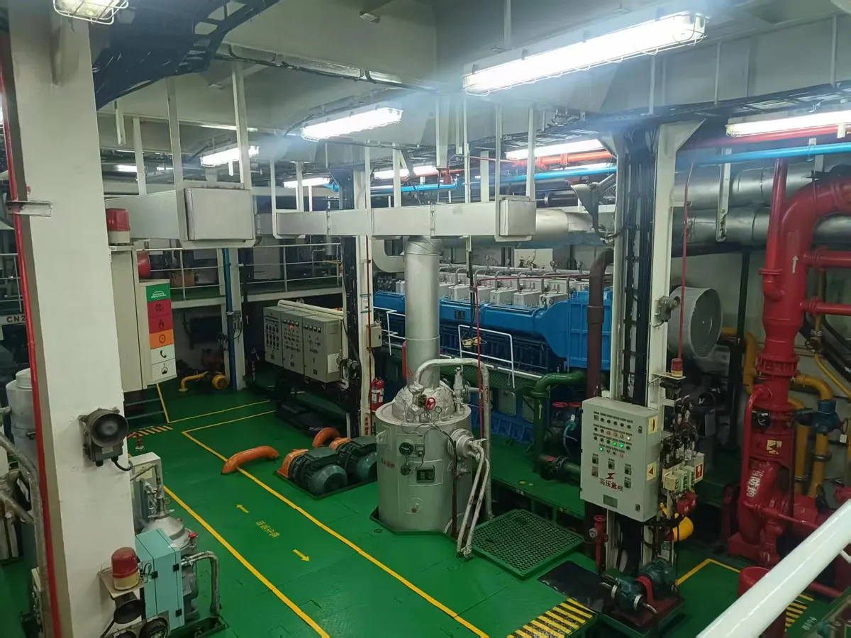 Tàu kéo cung cấp neo (AHTS) để bán