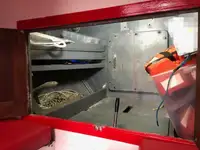Tàu dẫn đường để bán