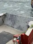 Tàu làm việc để bán