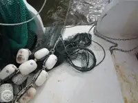 Tàu kéo lưới để bán