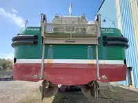 Tàu dẫn đường để bán
