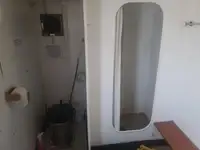 Tàu kéo để bán