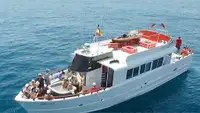 Tàu chở khách để bán