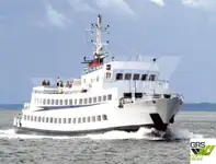 Tàu chở khách để bán