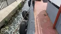 Tàu kéo để bán