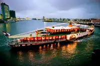 Sà lan để bán