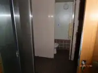 Tàu phà để bán