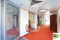 Tàu du lịch để bán