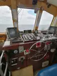 Tàu chở thủy thủ đoàn để bán