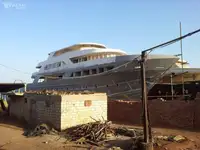 Tàu hỗ trợ lặn để bán